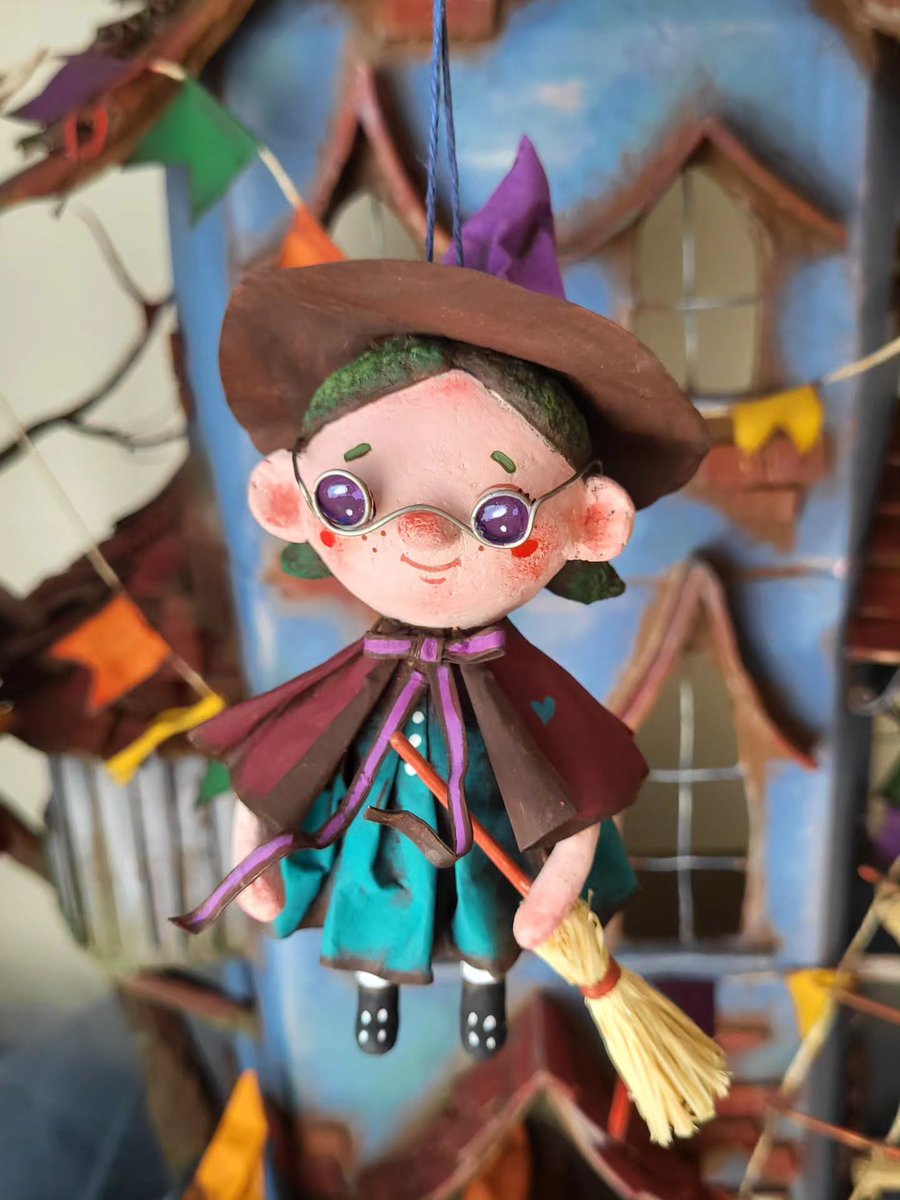 Allikka2's tweet photo. Meet Brunhilda! 🤘🎸
She doesn't listen to lullabies - only Rock'n'Roll! Loud, bright, a little bit naughty and 100% unforgettable.
For all inquiries, please DM the artist directly — link in comments 👇
#artdoll #ooak #handmadedoll https://t.co/p9H6XG2ndV