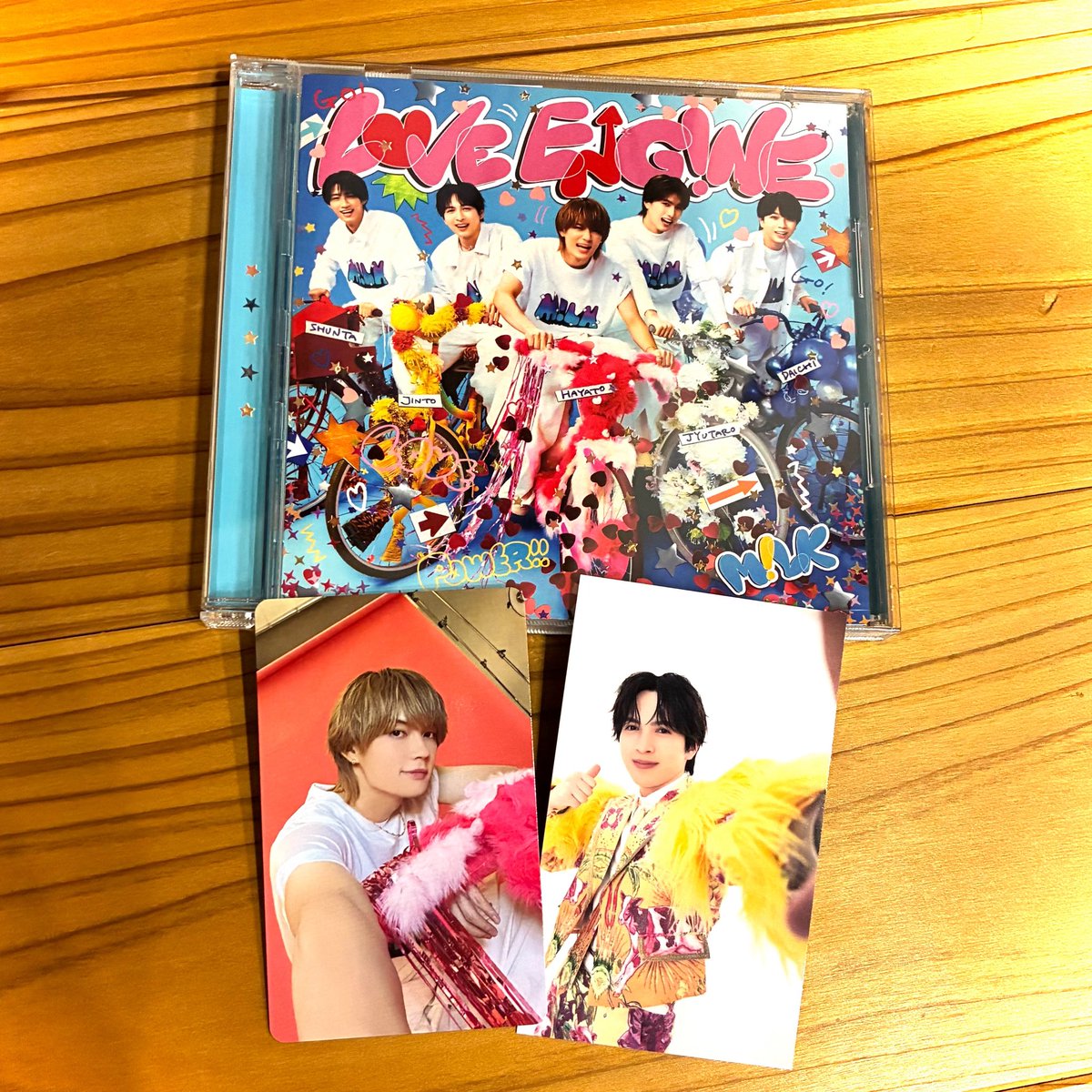 careertasu_20's tweet photo. 封入は佐野くんだった！
聴くぞ〜〜〜
 #MILK時空超えてフラゲ日 https://t.co/RpBS1h0E2h