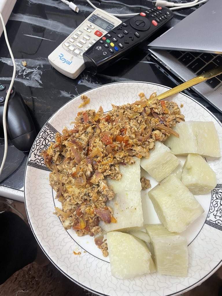 MrChizzyMe's tweet photo. Low key, I cook pass some women. https://t.co/tGH2rox7om