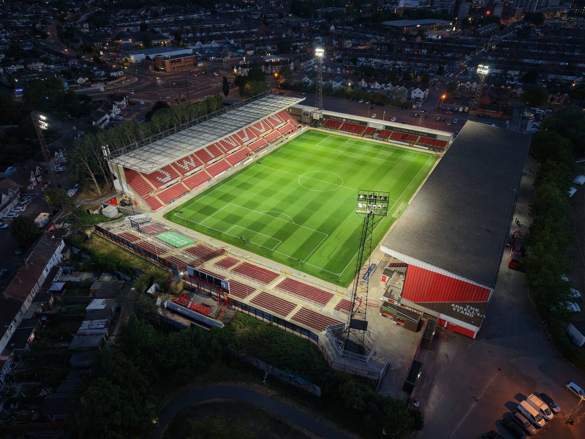 SwindonXtra's tweet photo. IT’S MATCHDAY!

🆚 Crystal Palace U21s
🗓️ Tuesday, 15th September
🕖 7:00pm
📍 The Nigel Eady County Ground
🏆 EFL Trophy
☀️ Sunny, 16 degrees

#STFC https://t.co/8SMjc5pSXx