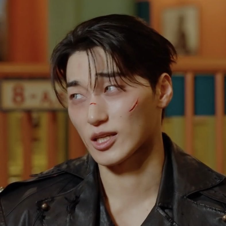 heartinsani's tweet photo. the way san using his eyebrows while talking is always gonna be my favorite https://t.co/CZESHQQaDB