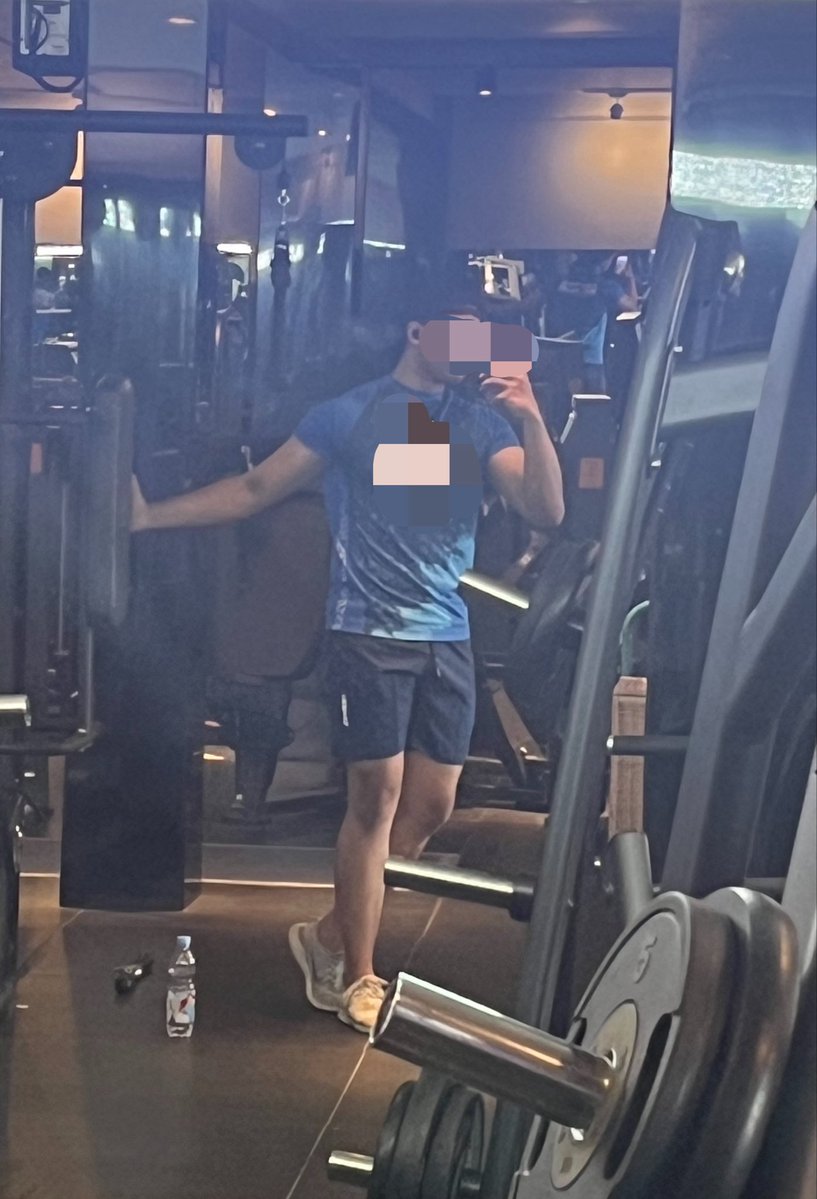 falcupcapilu's tweet photo. [BOYFRIEND/FRIENDSHIP APPLICATION]

Name: Fala
Age: 27
Occupation: Finance and Entertainment pokoknya 
Domicile: Matraman, Jakarta 
Zodiac: Virgo 
H/W: 183/88

Hobbies:
Work/WFC ☕ | Tennis 🎾 | Gym 🏋️ | Discussion 👥 | (trying to love) Belajar 📚 https://t.co/kxipwDS345