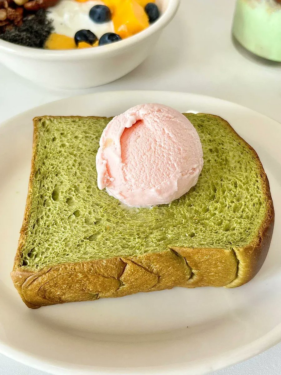 pok3john's tweet photo. Lunch just hit different with this fluffy egg toast + iced matcha combo — quick, cozy, and fuel for the rest of the day https://t.co/2GjpUZvEx7