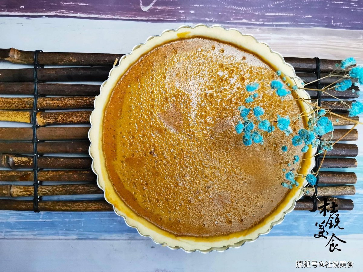 crows908164's tweet photo. Thanksgiving Feast Alert! Tender roast turkey, creamy pumpkin pie, and all your favorite seasonal sides are here for your holiday table. Reserve your spot today—limited spots available! https://t.co/l9vDWUkVpf