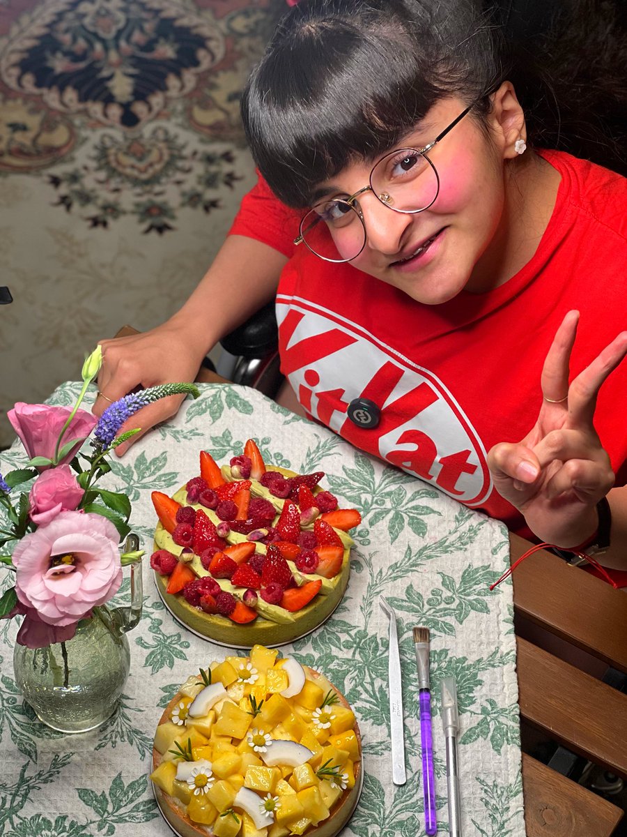 Hastimk1383's tweet photo. من در تارت هام واقعا ادعا دارم🥹💕🥥
از بس خوشمزه و جذابن🥧🍓 https://t.co/83HvjRezXW