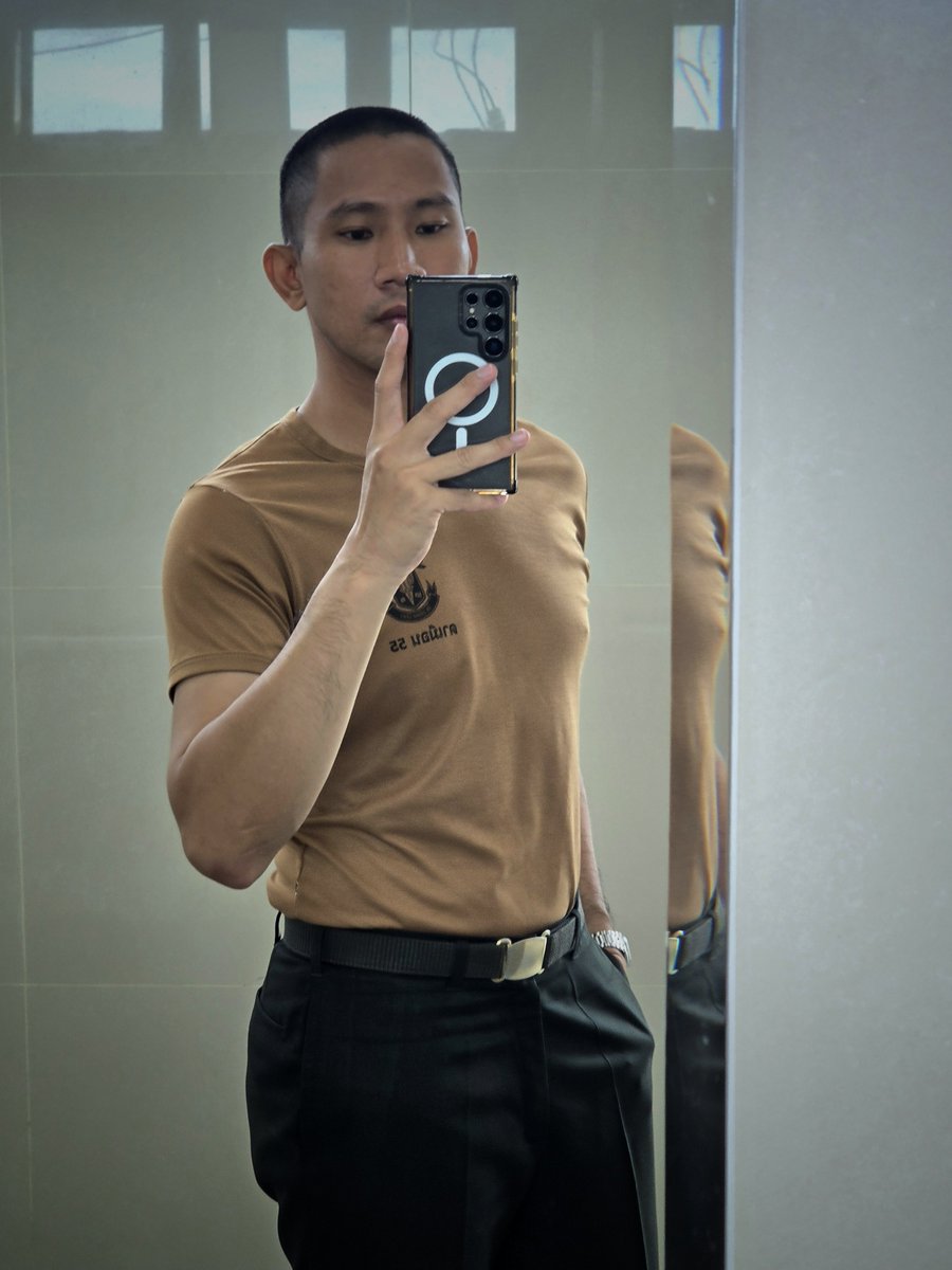 nnuengg12349189's tweet photo. work. 📑                   rest. 🛁 https://t.co/bIT8JpAIt8