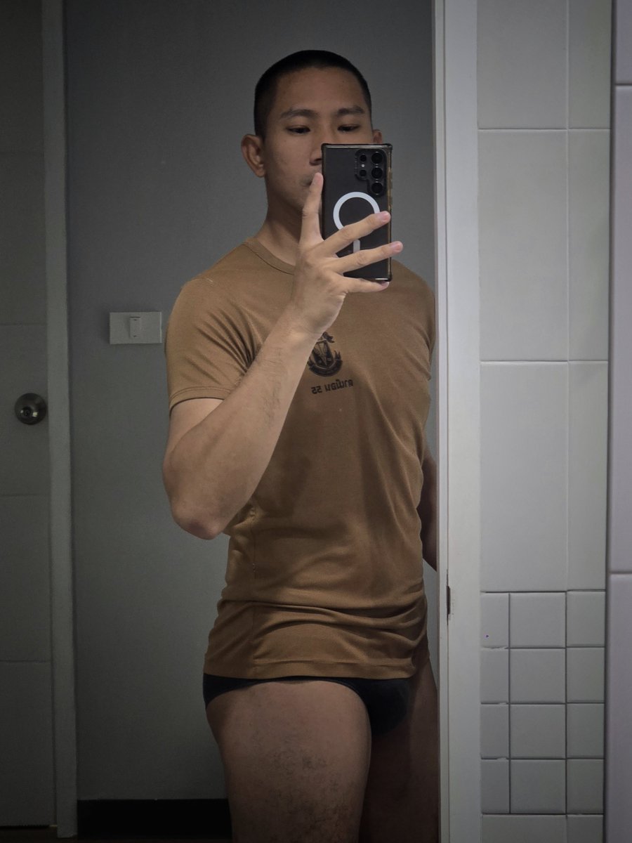 nnuengg12349189's tweet photo. work. 📑                   rest. 🛁 https://t.co/bIT8JpAIt8