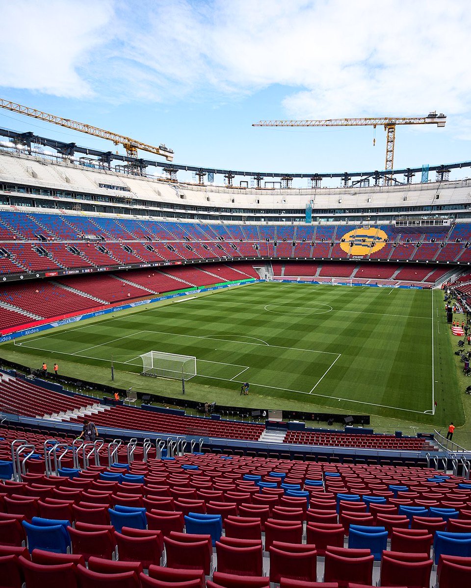 idextratime's tweet photo. ✅ RESMI: Allianz Arena milik Bayern München akan menjadi tempat penyelenggaran Final UCL 2028, dan Spotify Camp Nou milik Barcelona akan jadi venue Final UCL 2029. 🏟️ https://t.co/VoNdyKvqzx