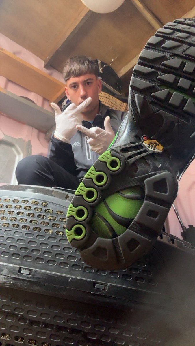 KingCon3X's tweet photo. A true master at work😈
#findom #uk https://t.co/T6spQoafer