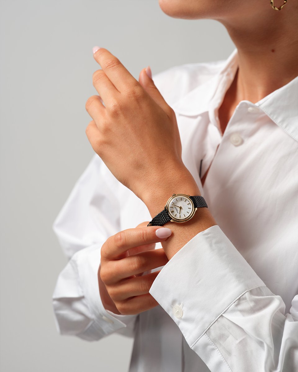 raymondweil's tweet photo. Celebrating 50 years of independent watchmaking, the new Toccata Heritage reflects a design legacy that has been part of RAYMOND WEIL since 1977.

Its refined proportions and timeless character echo the Maison’s enduring vision of feminine elegance.

https://t.co/JvCaO1TdhC https://t.co/GFWpBkcEri