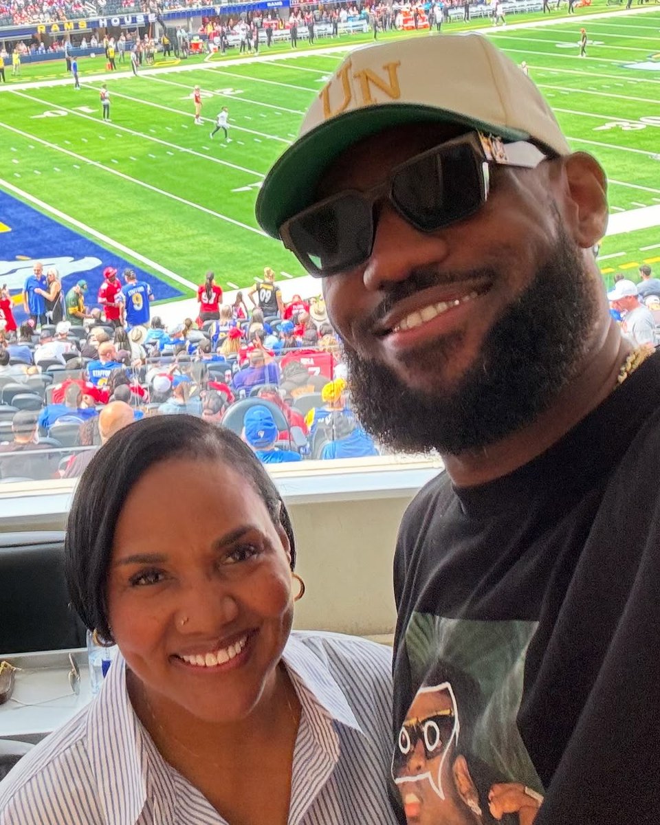 Diego_Birth's tweet photo. My son, there are sooooooo many great things I could say about you. Still, they would never be enough to express how proud and honored I am and have been to be your Mother. Happy 40th Birthday. May God bless you with many more. Love, Mama. https://t.co/tmrrqXA8af
