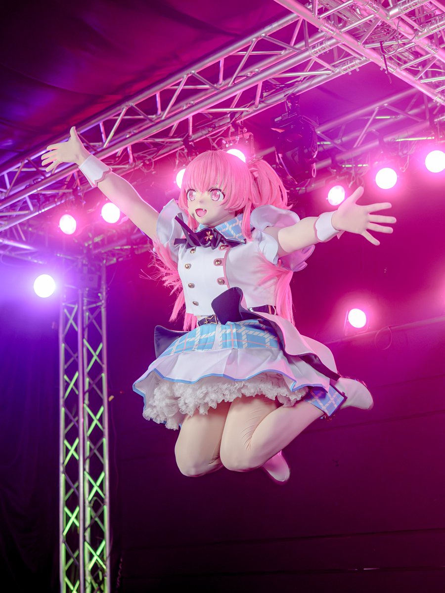 kignomonta's tweet photo. 『出会ってくれた人に希望を
　　届けられたら、最高じゃない？』

MORE MORE JUMP!の桃井愛莉よ💖
これからよろしくね😉

瞬きすんなよ！！

🎭:@taku_sigkig
📸:@Dee_kig
Support
@torme_kig/@kigurudeeee/@ruruli_kigurumi

#prsk_cos #着ぐるみ #kigurumi https://t.co/1KnImi13u8
