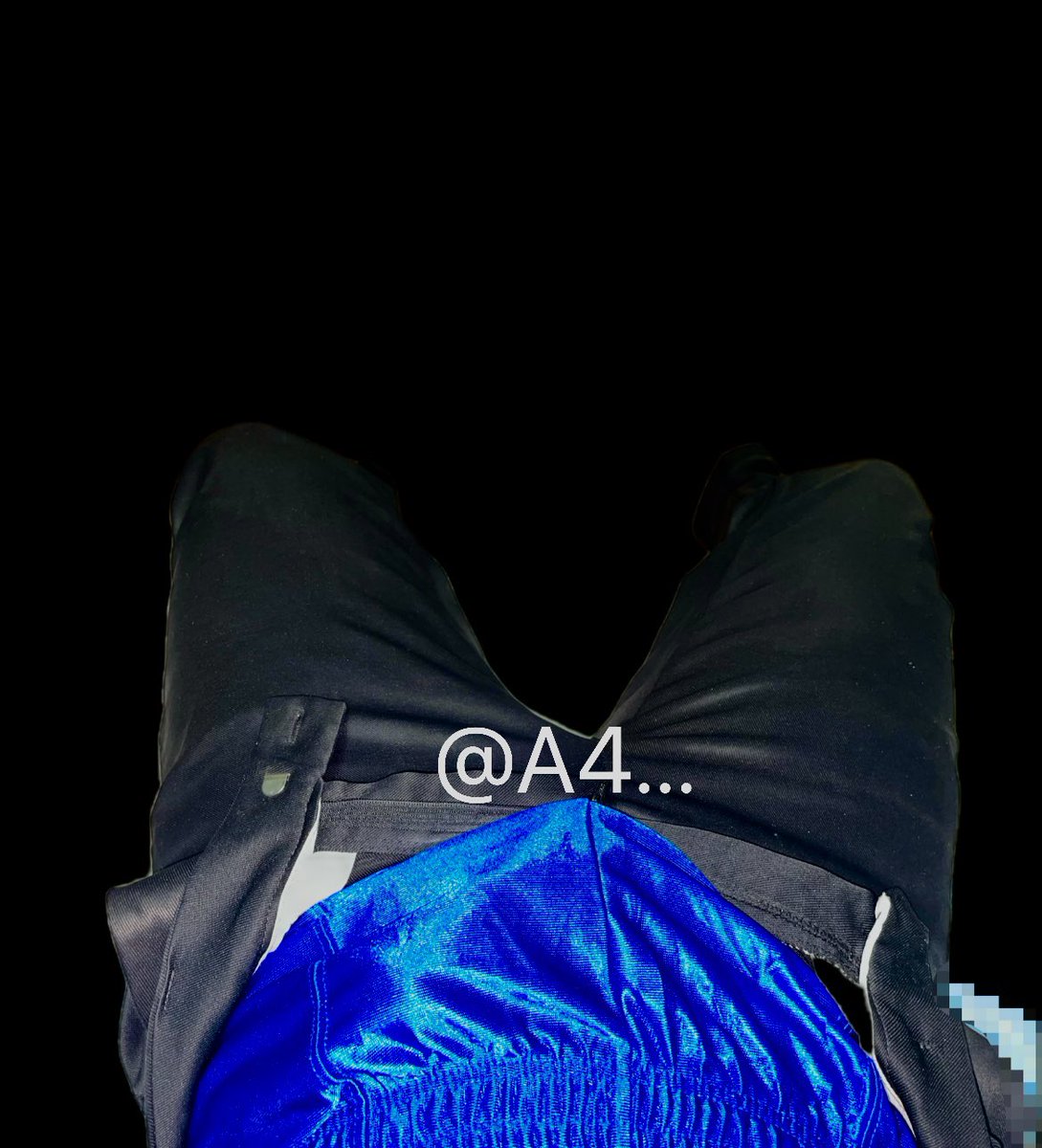 A4exb8's tweet photo. ไม่น่าใส่ทับในไปทำงานเลยว่ะ ใครก็ได้ช่วยหน่��ยครับ เงี….. มาก https://t.co/tVFhDyBGkV