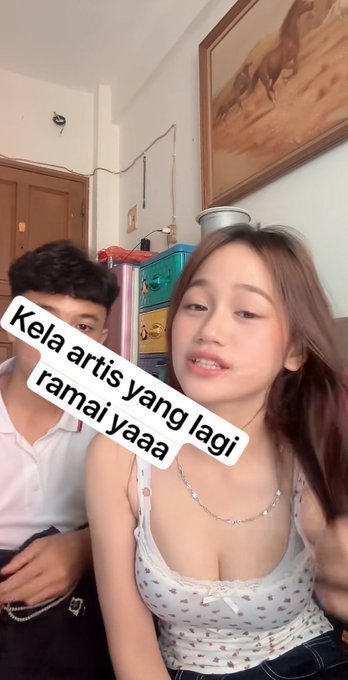 claudsyolo's tweet photo. lylia kasir indomaret viral🥰😗😻
https://t.co/4Xk1iVyzSt
https://t.co/4Xk1iVyzSt

https://t.co/4Xk1iVyzSt

https://t.co/4Xk1iVyzSt
Newindonewviral2o26&amp;27 
#viralindogirl #viralgirl https://t.co/gLNeDADXOr
