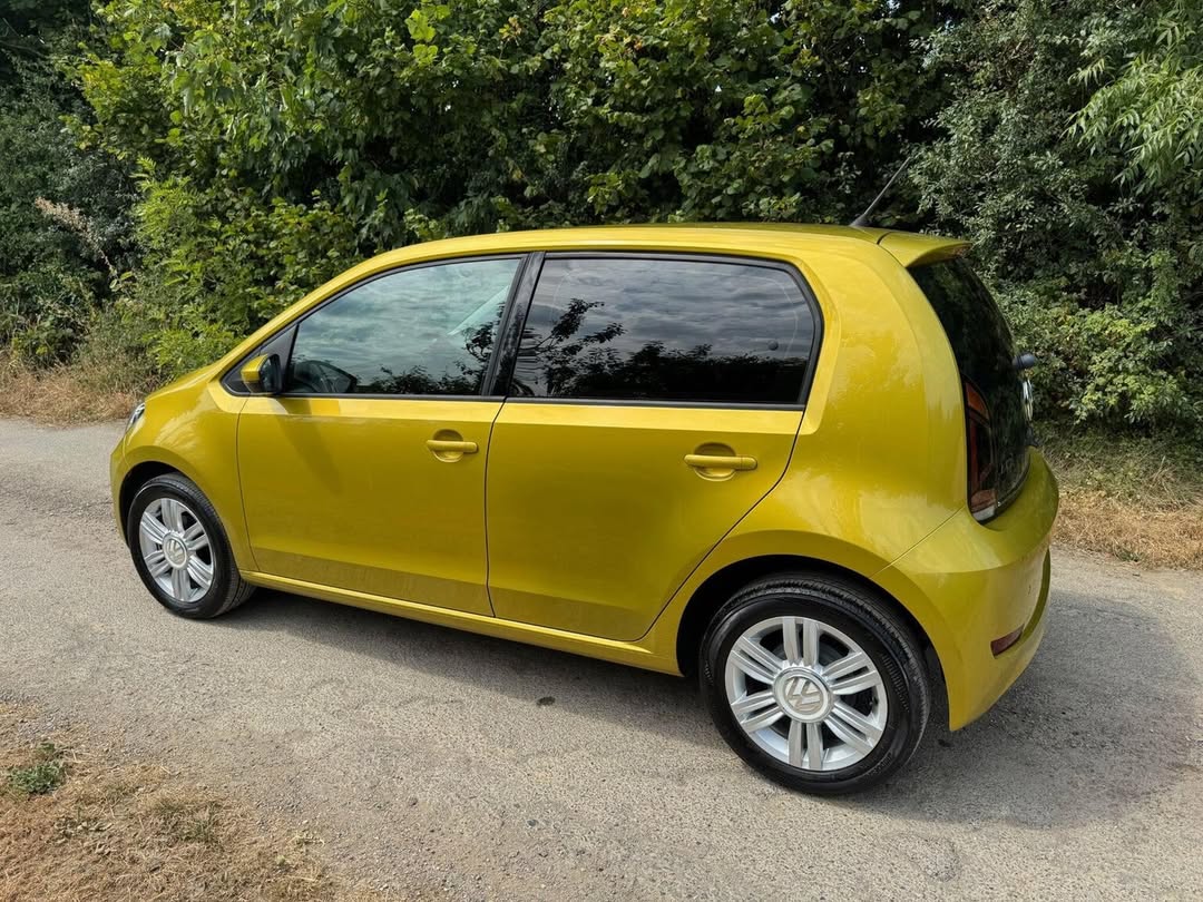 heathgray75057's tweet photo. 2017 VOLKSWAGEN UP! 1. 0 BlueMotion Tech High up! ASG - £8, 995 
1L Petrol, Automatic 
32, 500 miles 
6-month comprehensive warranty 
Part exchange welcome 
Fresh service &amp; MOT 
Contact: 07405 621885 https://t.co/RRJvpE5uB5