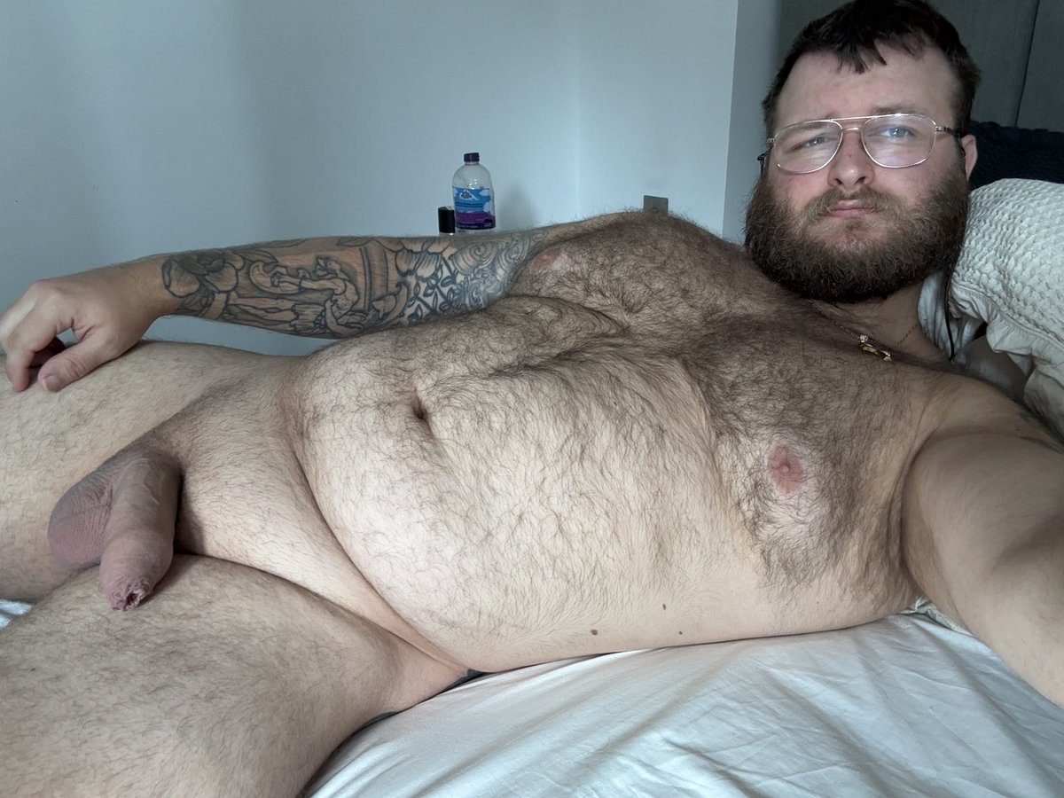 thom_raider_'s tweet photo. Morning, boys! https://t.co/DrPHcPZiB1