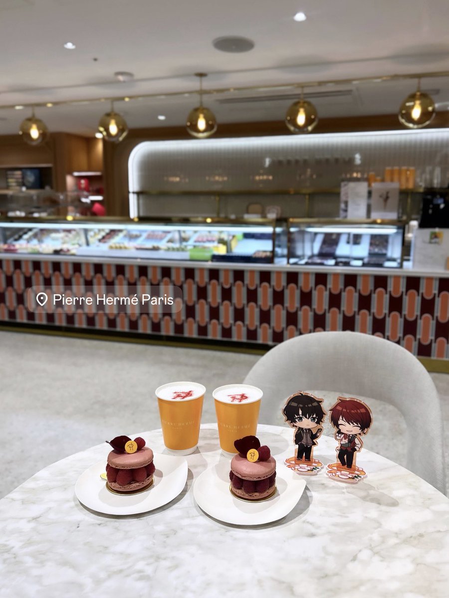 rnanllx's tweet photo. 📍Pierre Hermé グランスタ東京 https://t.co/Ch0vjIIYc1
