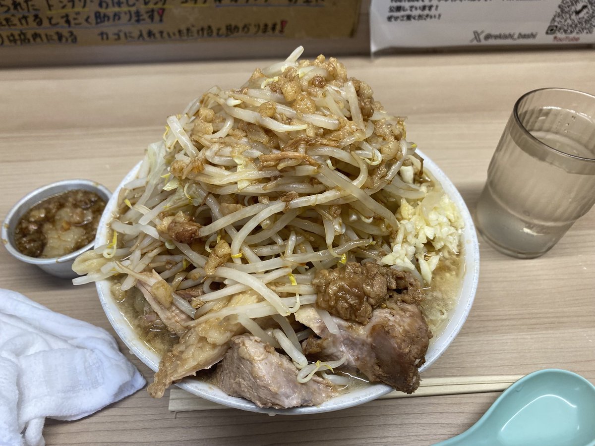 Ph1A_VRC's tweet photo. @zenzaiii_VRC 少食 https://t.co/SP9MBtbIdi