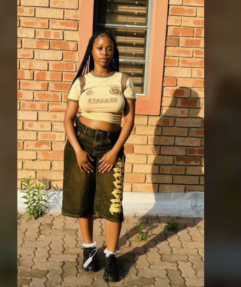 AdvoBarryRoux's tweet photo. If this appears on Your Timeline Kindly Repost! Pontsho Molokomme (18) was last seen ko Winnie Mandela, Zone 6, Thembisa on 8th August 2026. Anyone with information about Pontsho Molokomme’s whereabouts is urged to contact the family or Thembisa Police Station immediately. https://t.co/HnMEjLP4hS