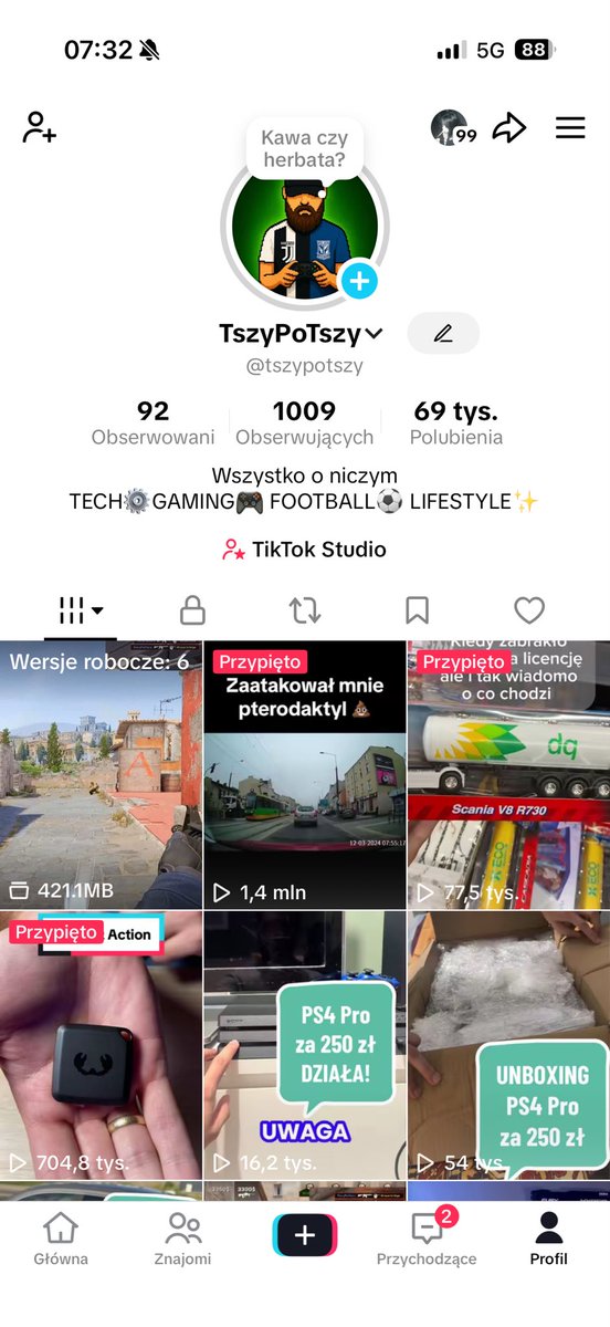 TszyPoTszy's tweet photo. Dzień dobry we wtorek!
Trzeba jechać do biura pracować na tego złodzieja prywaciarza.
Dzisiaj trochę jesienią zaleciało.
Swoją drogą na #TikTok po ostatniej sadze z #PS4Pro pękło mi 1000 obserwujących-mały krok milowy w stronę niczego🙂
może i tutaj się doczekam🤔
Dobrego dnia! https://t.co/DEBkeYaKZd