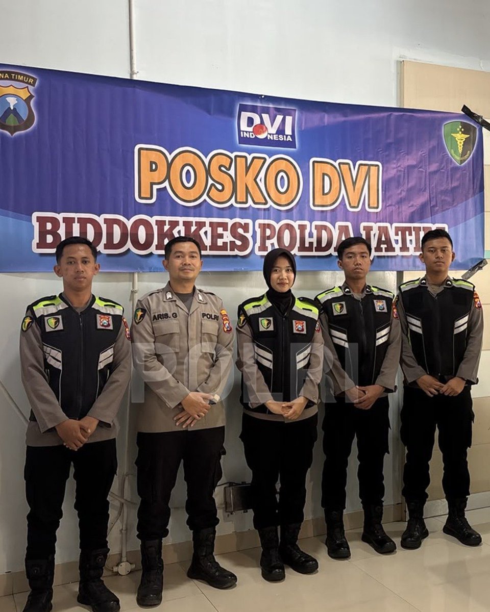 Minahasa86's tweet photo. 🚨 Polri Perkuat Operasi SAR KM Virgo Transport 8
Polri bersama Basarnas, TNI AL, KSOP dan unsur terkait terus memperluas pencarian serta evakuasi korban. Dari 243 orang, 125 telah dievakuasi dan 118 masih dalam pencarian.
#SiagaHadapiBencana
#PolriPresisi #OperasiSAR https://t.co/H1PUXy8bvu