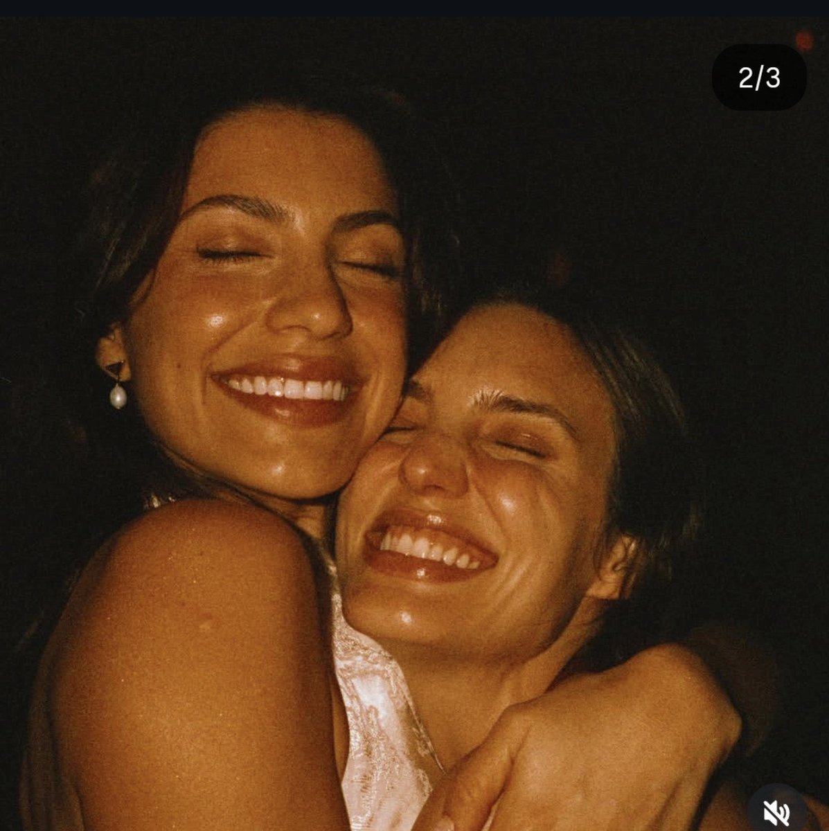 zwanheda's tweet photo. barbara and maca mentioning juliantina almost 8 years later is so important to me https://t.co/Bb7B75iiXl