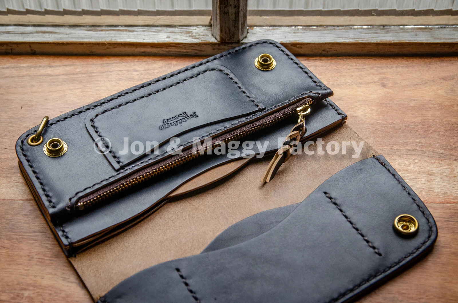 Jon & Maggy Factory on X: 