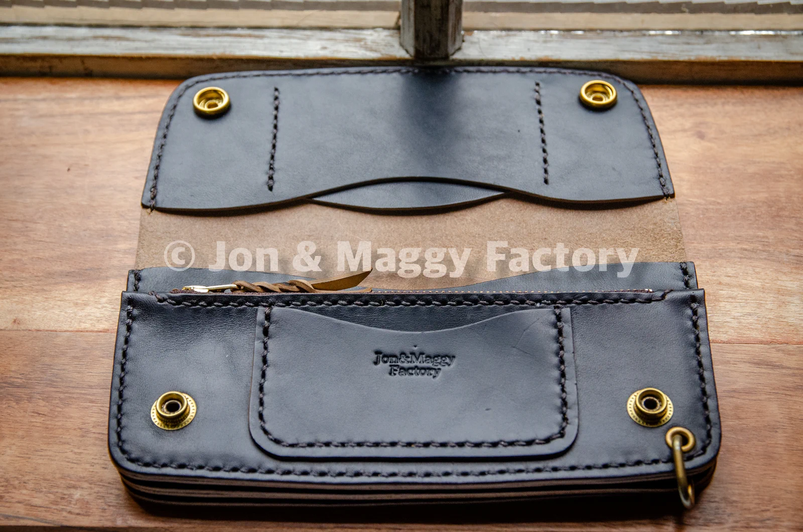 Jon & Maggy Factory on X: 