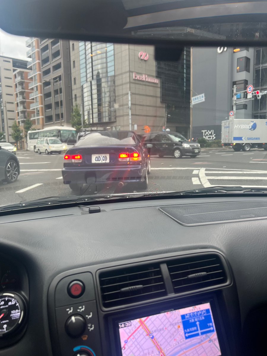 Park_Classics's tweet photo. クーペ乗ってたら前にクーペおった。
そんな事あるねんな😂 https://t.co/itF2aM3iJG