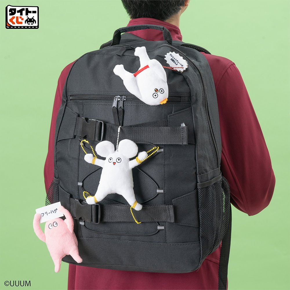 taito_kuji's tweet photo. タイトーくじに大人気動画クリエイター「はじめまして松尾です」のくじが初登場🐭
「どしたん？大丈夫？」と抱きしめてくれるネズミの特大クッションや、クセになる表情とポーズのぬいぐるみなど、動画の世界観や印象的なシーンを再現したグッズが数多くラインアップ！
📅9月25日(金)より順次発売。