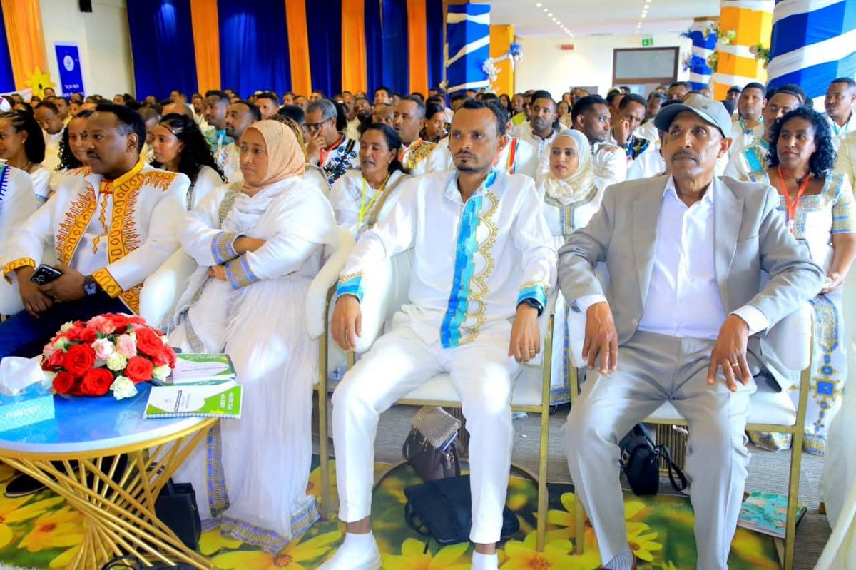 BahirdarO8493's tweet photo. "አርቆ ማየት አልቆ መስራት" በሚል መሪ ቃል  የባሕርዳር ከተማ የከተማ፣ የክፍለ ከተማና የቀበሌ አመራሮች የ2018 በጀት ዓመት የፓርቲና የመንግስት ስራዎች አፈጻጸም ግምገማና የ2019 በጀት ዓመት እቅድ ኦረንቴሽን የውይይት መድረክ ተካሄደ https://t.co/PjMjF3tCQL