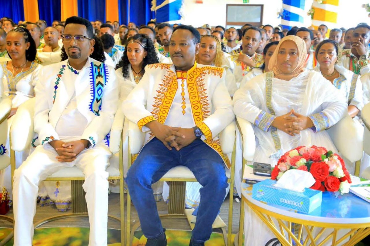 BahirdarO8493's tweet photo. "አርቆ ማየት አልቆ መስራት" በሚል መሪ ቃል  የባሕርዳር ከተማ የከተማ፣ የክፍለ ከተማና የቀበሌ አመራሮች የ2018 በጀት ዓመት የፓርቲና የመንግስት ስራዎች አፈጻጸም ግምገማና የ2019 በጀት ዓመት እቅድ ኦረንቴሽን የውይይት መድረክ ተካሄደ https://t.co/PjMjF3tCQL