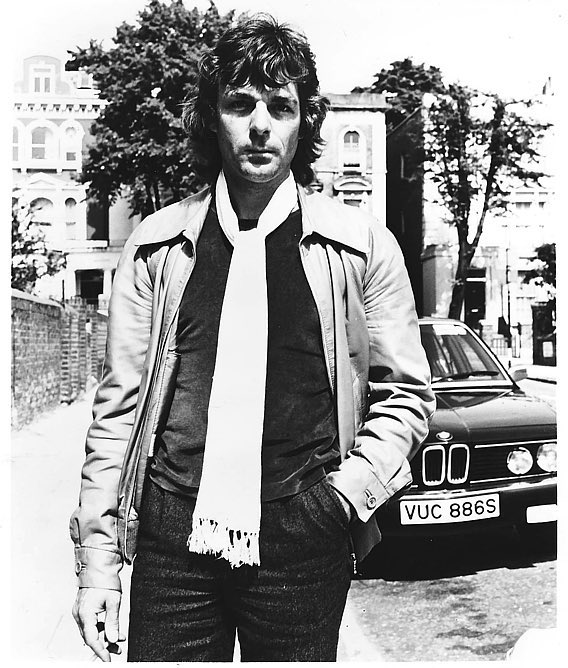 Superstar_Cars's tweet photo. Remembering Richard Wright, legendary keyboard player, singer, songwriter and co-founder of Pink Floyd, who we lost #OnThisDay in 2008.

(📷 Hipgnosis, 1978).

#RichardWright #RickWright #PinkFloyd #BMWE23 https://t.co/VUAmtXreY6