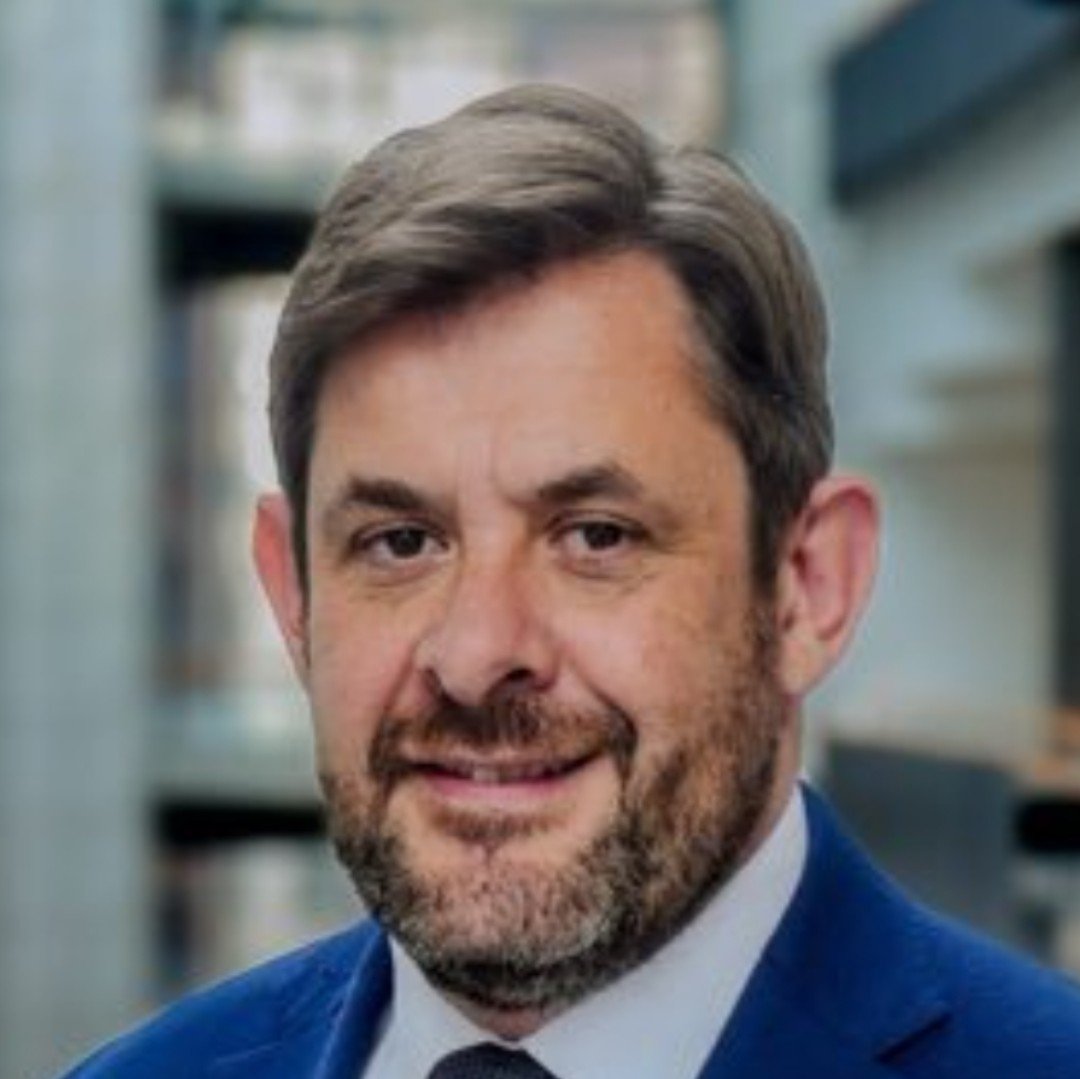 gauchecaca's tweet photo. Selon le socialo François Kalfon, la préférence nationale serait raciste.
Le type dit n'importe quoi mais sait que le mot fonctionne tel un stimuli chez certains.
Bientôt, refuser de se faire sodomiser par Abdel ou Mamadou sera également raciste...

Un mot? https://t.co/BRaPtMGt4V