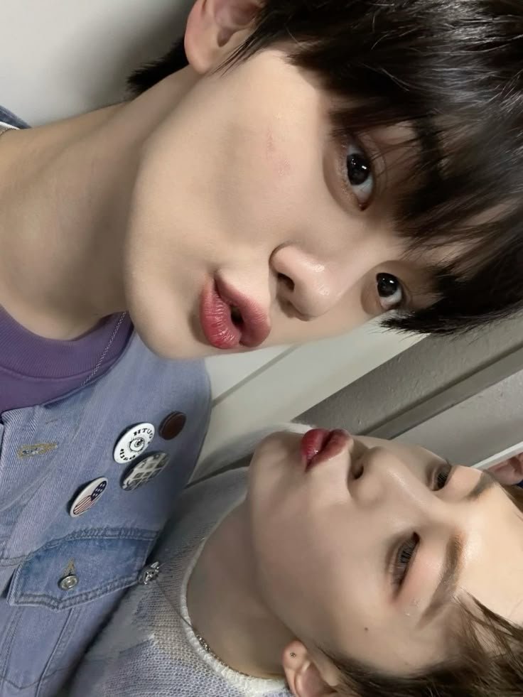 SugaryKevin's tweet photo. Hi... Look at me... 😳 https://t.co/cKRKP00CbO