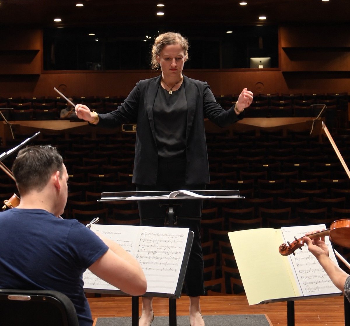taliailan's tweet photo. #oneconductoraday
Angelica Dunsavage https://t.co/km2rIZkMtT
