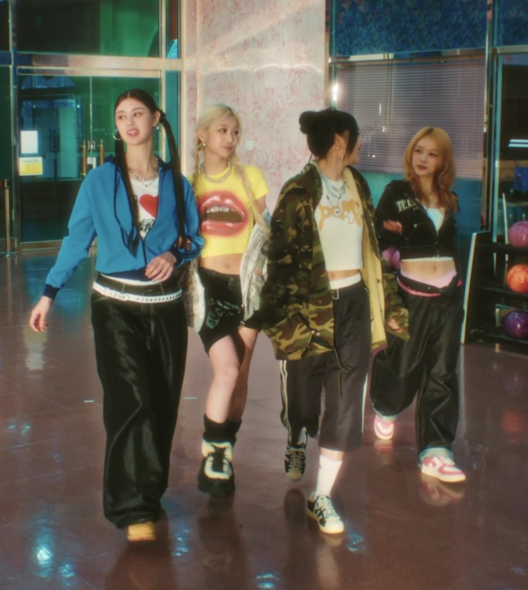 MVG_BASE's tweet photo. 💌 : 5/8, some of the members of MVG have been introduced, we are all just waiting for the rest who have not been introduced, they are very beautiful and talented. https://t.co/ImEmJzc8to