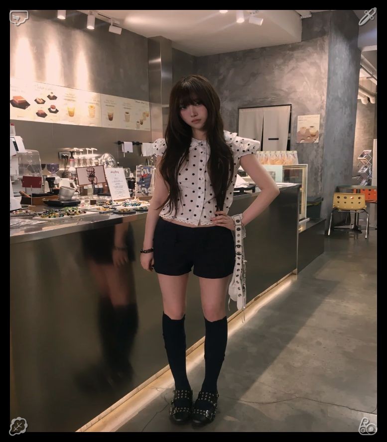 sasasas99's tweet photo. 🏞 Tidying up the kitchen table, putting the dishes back in their spots. A dog approaches, tail wagging, and gives my hand a lick. I grin and stroke it. The owner says sorry, but I assure them there's no problem. The dog is gentle, and I like petting it. It's a little spark of h https://t.co/T9UObuUjYm