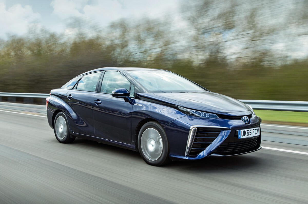 itspauldaniels's tweet photo. There has been rumors circulating around that Toyota built a car that runs on water as fuel but that’s not true. Car engines cannot run solely on H2O. Toyota built a car called Toyota Mirai that runs on compressed hydrogen gas cell battery not just water. 

@grok speak to this… https://t.co/iPrEHtj4VM