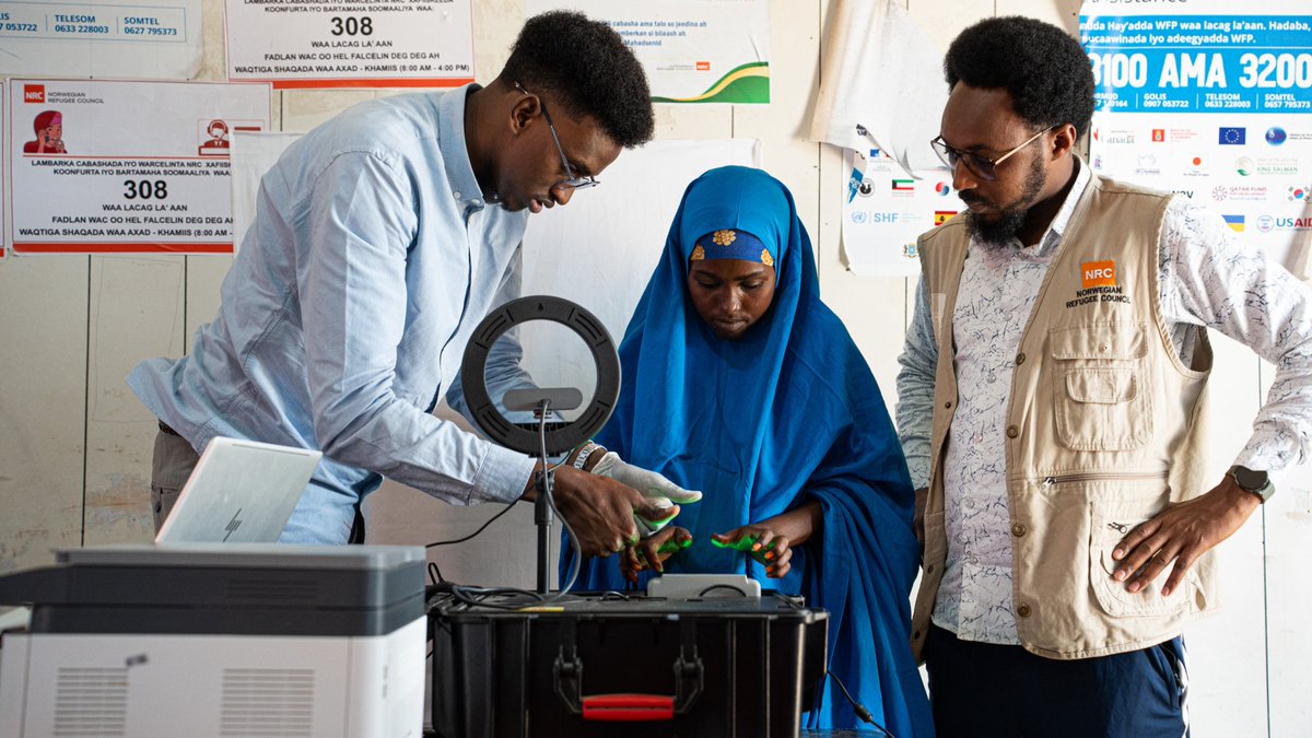 NRC_EAY's tweet photo. For Hakima, a displaced woman in #Deynile, #Somalia, getting a National ID means being able to access basic services.
With support from @SEMIGRATION and @SwissEmbassyKE, we are working with @NIRASomalia and #BRA to support displaced people to get IDs. https://t.co/RwTmKutNfc