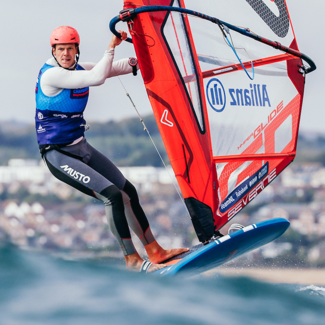 severnewind's tweet photo. Tamar Steinberg (ISR) and Luuc van Opzeeland (NED) are the 2026 iQFOiL World Champions after six days of racing in Weymouth.

Results 👉🏽 https://t.co/TWQuUNhnqy

Photos: Sailing Energy / iQFOiL International Class

#Severne #iqfoil https://t.co/WwjNcotcmM