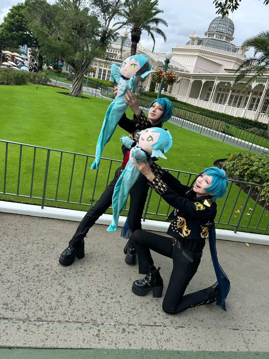 mermaidtwins2's tweet photo. おおお‼️

ブレジュ💎
 #Dハロ仮装2026 #Dハロ仮装 #Dハロツイステ仮装 #twst仮装 https://t.co/HO7nPWKfG7