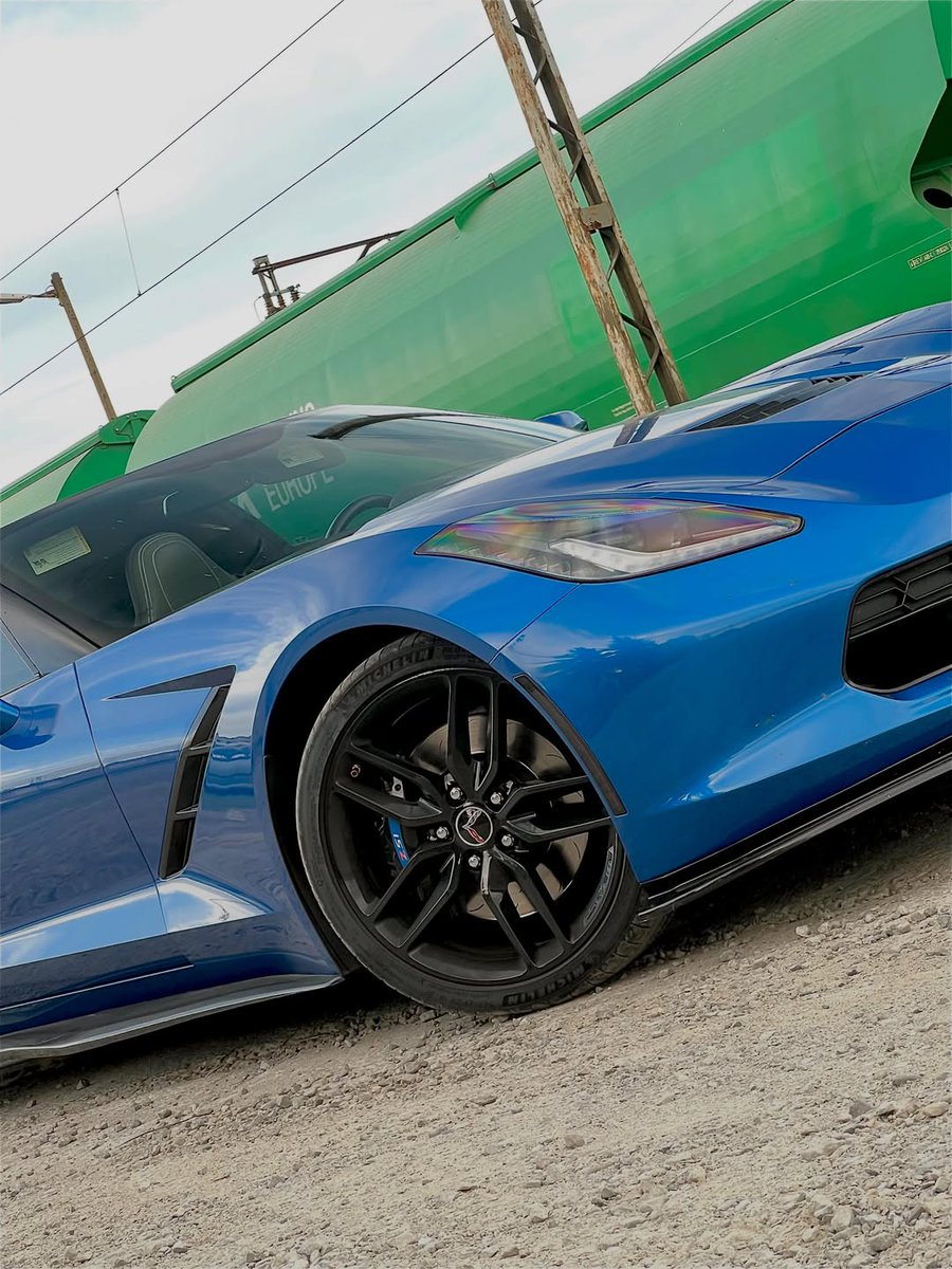 AlinRosas's tweet photo. Chevrolet Corvette C7 Stingray https://t.co/b7fsq5Y7ab