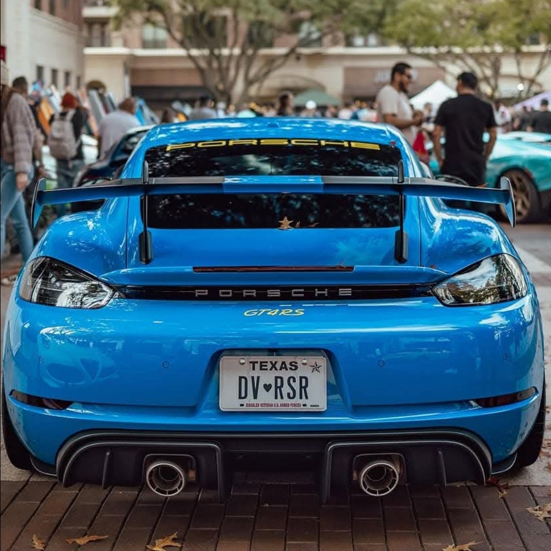58_farukk's tweet photo. Swan-neck aero, a screaming 9, 000 RPM 4. 0L heart, and pure motorsport romance. Shark Blue with yellow track accents, this Texas 718 GT4 RS packs GT3 power and Le Mans RSR spirit right behind your head. https://t.co/MLPd369Cwy