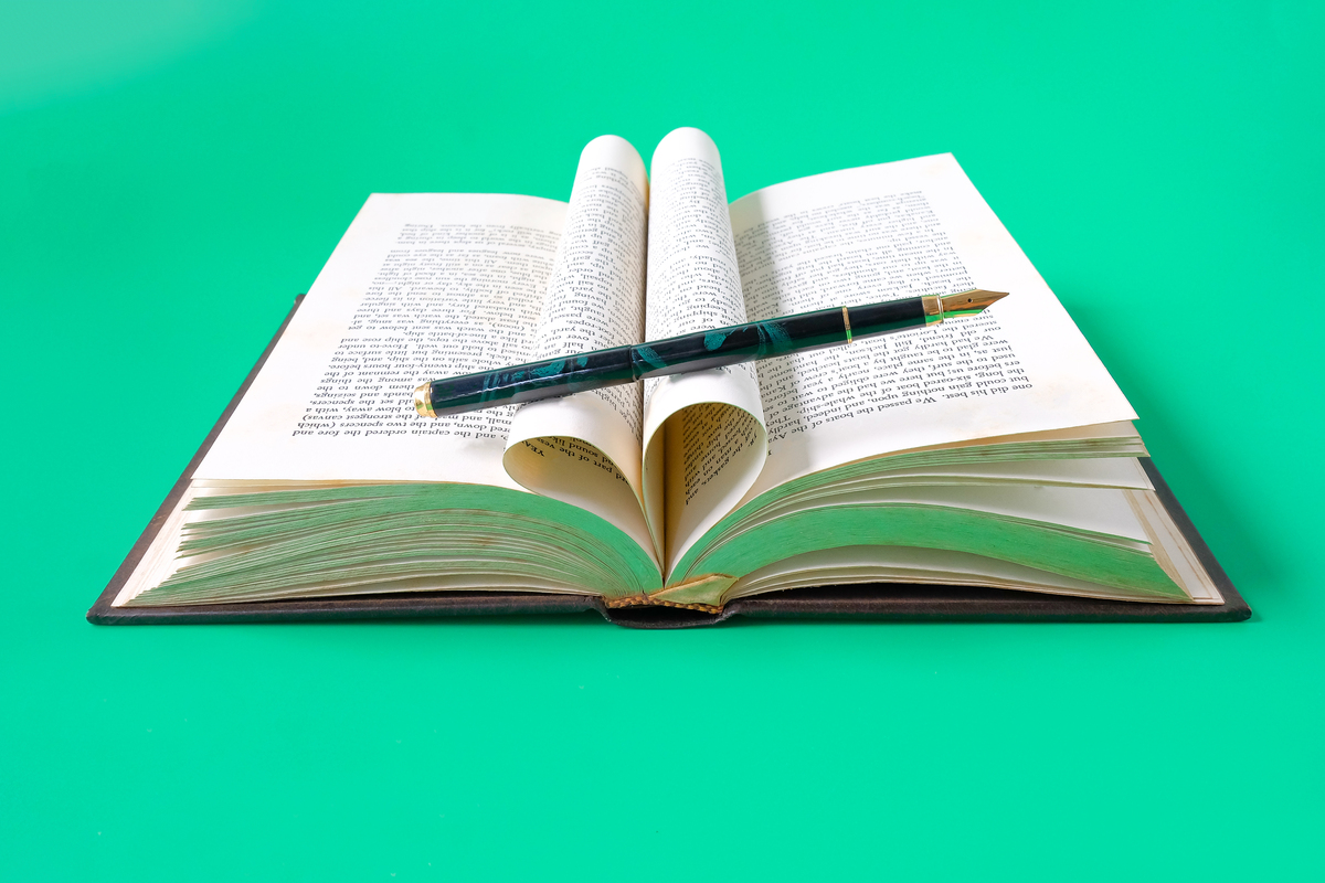biscc035651's tweet photo. Just finished "Atomic Habits" and it’s been a total game-changer! Tiny, daily changes add up to huge results—if you stay consistent. Who’s got a life-changing book on their TBR Drop your recs below! https://t.co/B3Uj55vTLR