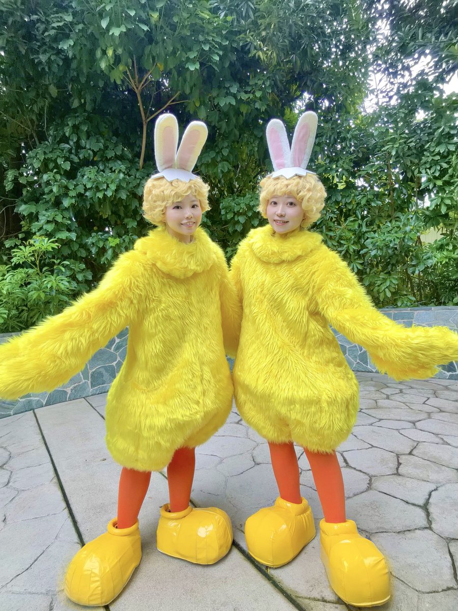 koro_photo's tweet photo. 二人でうさピヨできたの5年ぶり！
嬉しい〜🐰🐣💓
ランドでピヨの仮装は初めて🙌

#Dハロ仮装2026 https://t.co/f0srK2LhJN