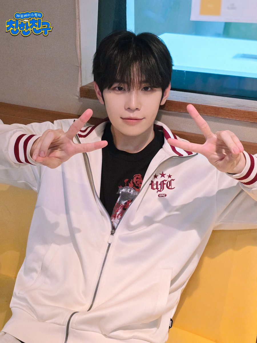 mbcbf_bf's tweet photo. 💛친친💛

#제로베이스원의친한친구
#김태래 #제로베이스원 
#ZEROBASEONE @ZB1_official

오늘 대한민국 날씨: 선선함🍃
이런 날에 해야할 일: 피크닉, 회크닉, 야외에서 독서하기

그리고

신선한 DJ 탤디와 오늘 10시~12시에 친친 함께하기💛 https://t.co/bDCqAVJH2q