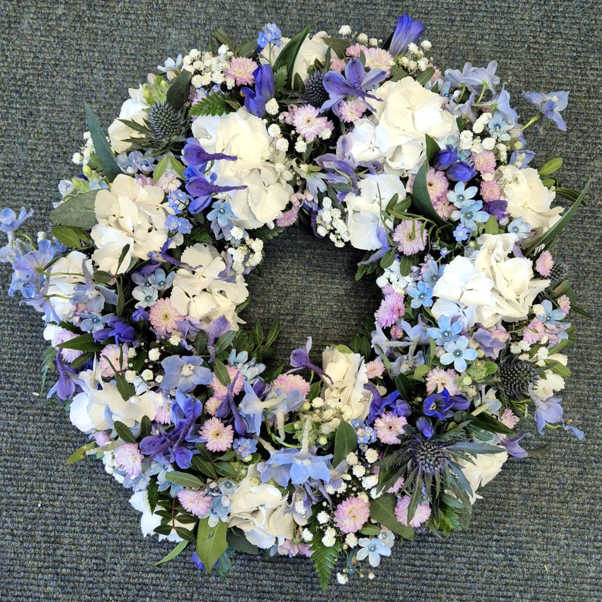 PoppiesFloristB's tweet photo. Celebrate the life of a loved one with a beautiful floral tribute that honors their memory. Our carefully crafted arrangements provide a heartfelt way to express your love and remembrance during this difficult time.
#funeral #funeral #funerals #funeralflowers #funeralflower #funeralflowers #FuneralFlowerServices #FuneralflowersArrangement #tribute #familybusiness #flowerstagram #flower #flowerarrangement #independentflorist #dorsetflowers #florist #flowers #smallbusinessuk #bournemouth #floristsandflower #kinson #floral #fyp #dorset #bournemouth
https://t.co/ipasfa3spc
https://t.co/XKGCJYhdIu