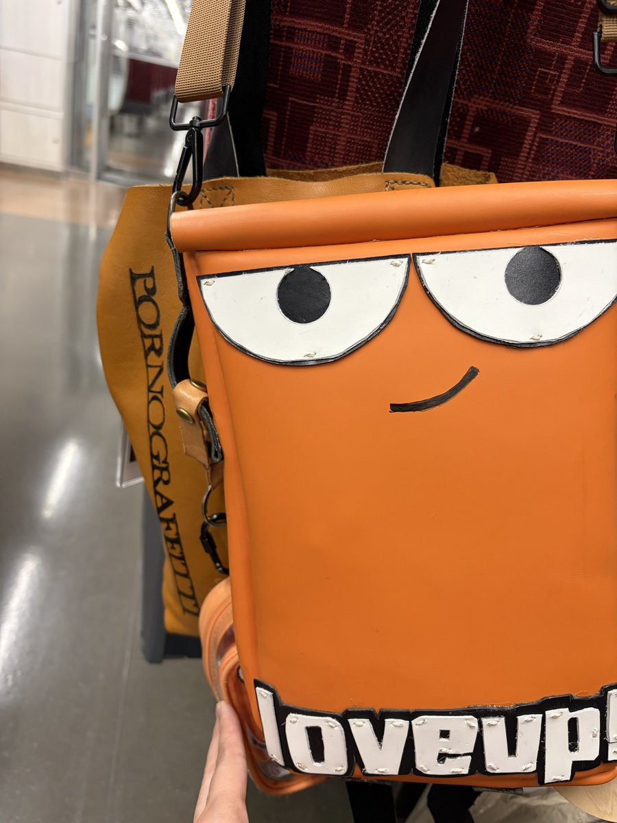 tabi_pore's tweet photo. テンプレお借りしました！
よろしくお願い申し上げます🥹

ポルノの他に写真とレザークラフトがメインの趣味です🥹
📸FUJIFILM推しです。
共通点ある方仲良くして貰えたらとてもとても嬉しいです🙇‍♀️🙇‍♀️🙇‍♀️

#ポルノグラフィティ
#ポルノクラスタプロフィール https://t.co/IlBOcw8ai7