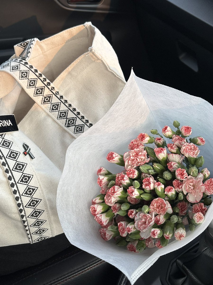 gulaaaaabatu's tweet photo. Nothing much, just things that make me happy 🥰 https://t.co/FsDltWCTzN
